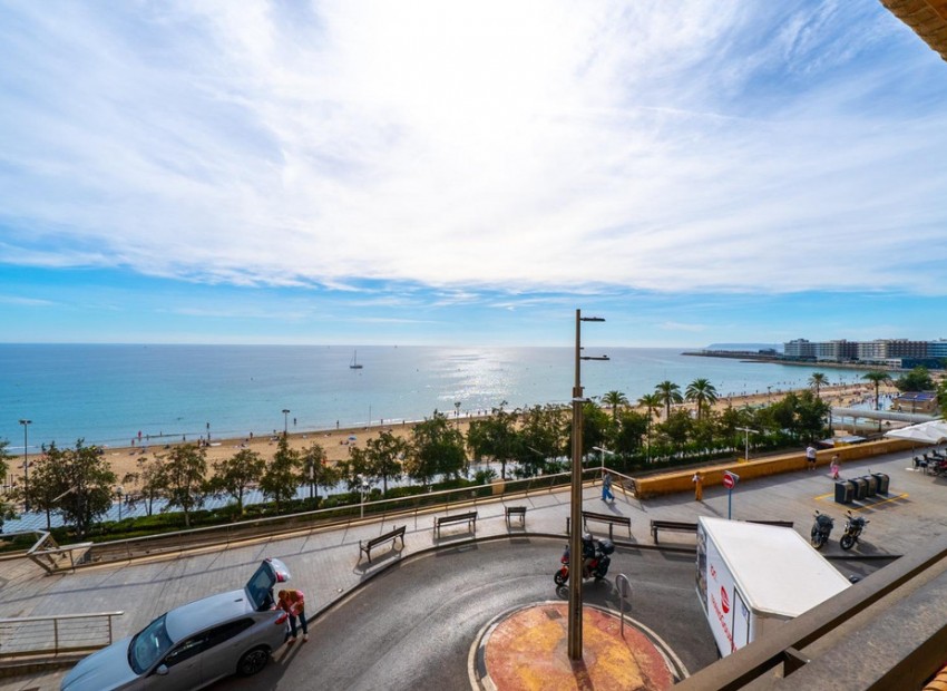 Resale - Apartment - Alicante - Alicante Centro
