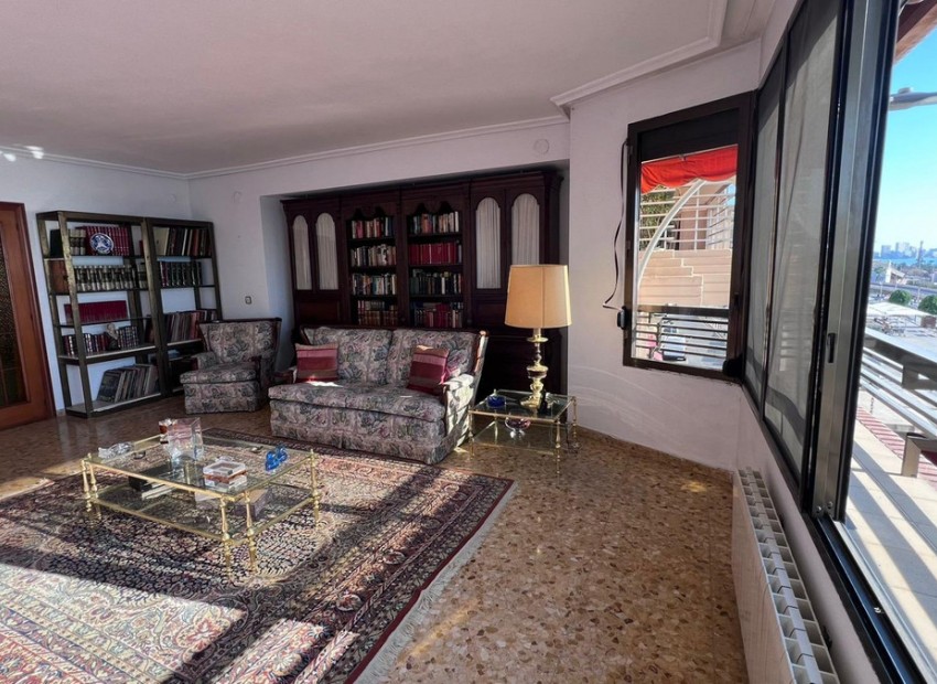 Resale - Apartment - Alicante - Alicante Centro