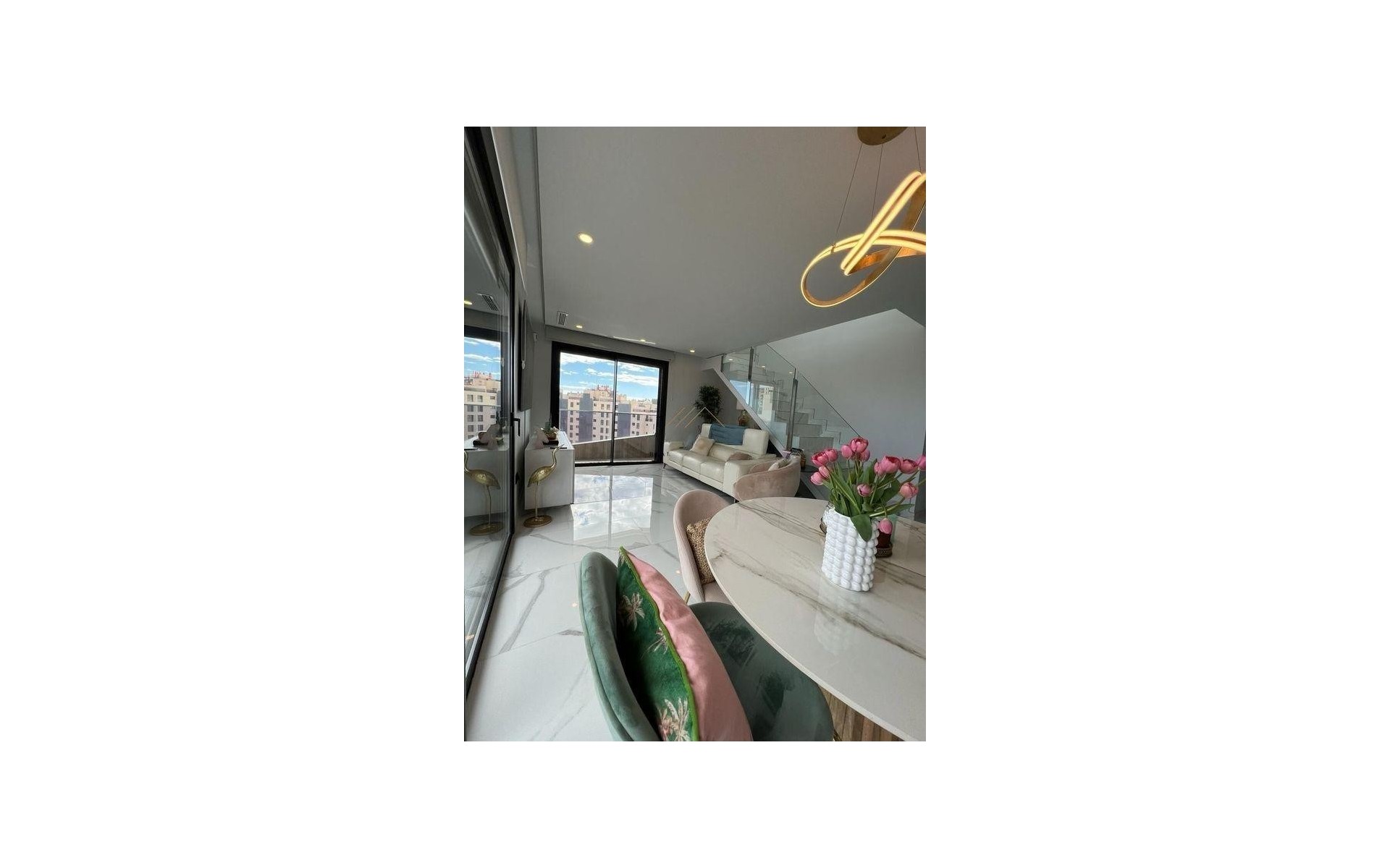 Resale - Apartment - Alicante - Alicante Centro