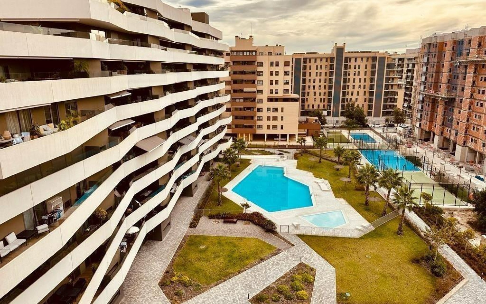 Resale - Apartment - Alicante - Alicante Centro
