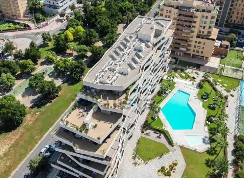 Resale - Apartment - Alicante - Alicante Centro