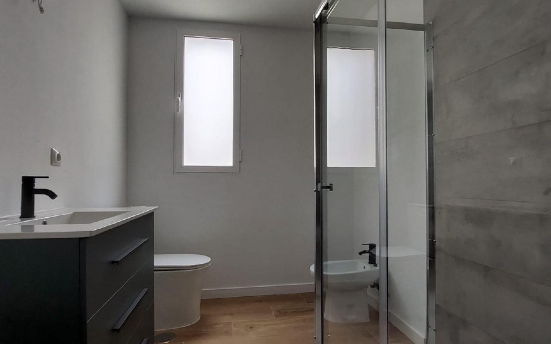 Resale - Apartment - Alicante - Alicante Centro