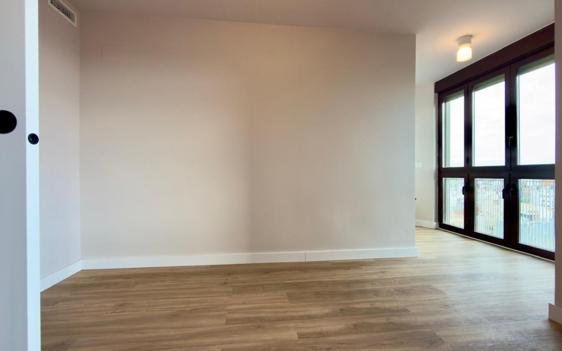 Resale - Apartment - Alicante - Alicante Centro