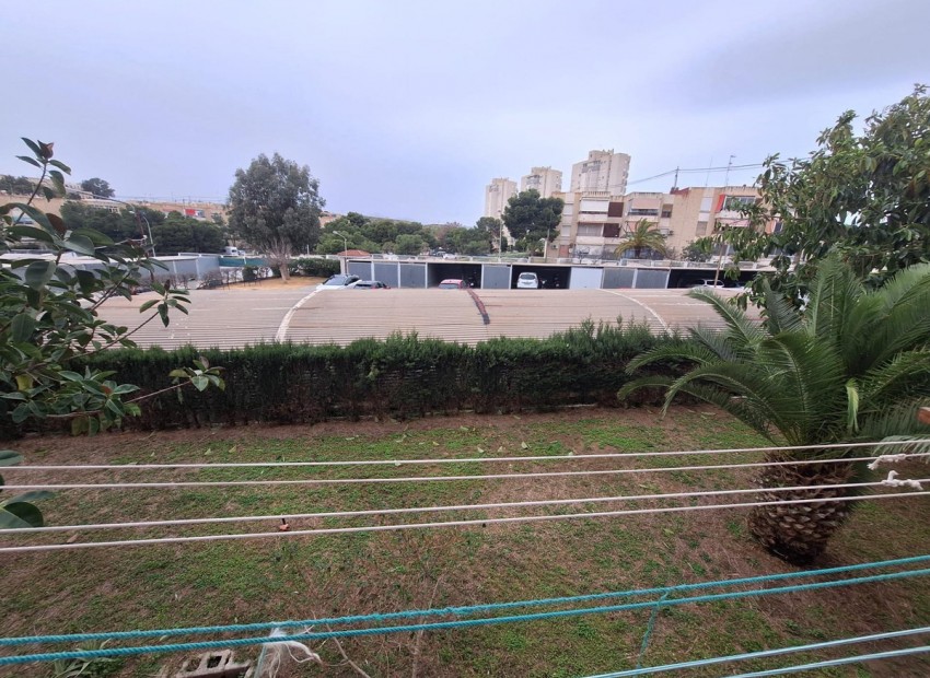 Resale - Apartment - Alicante - Alicante Centro