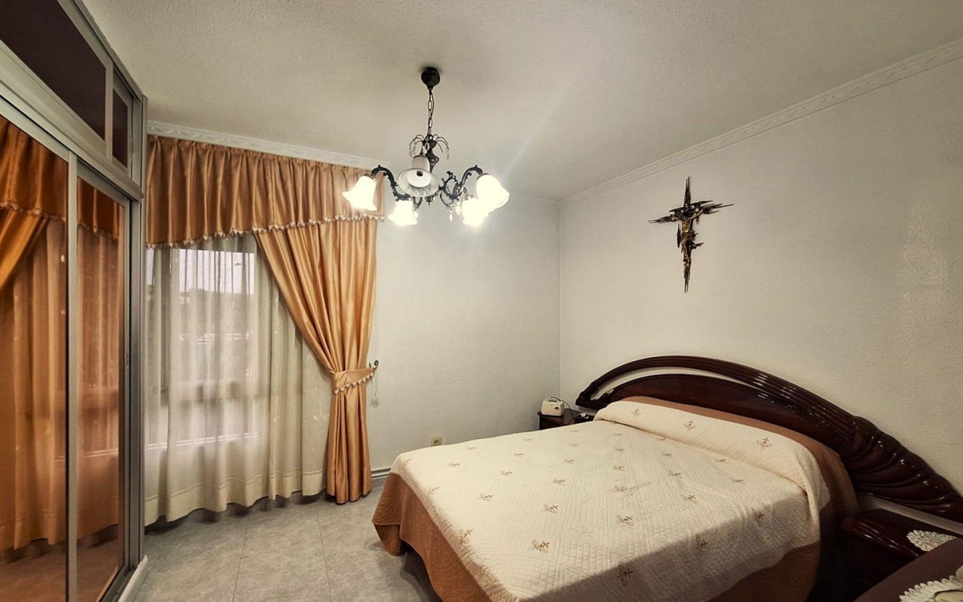 Resale - Apartment - Alicante - Alicante Centro