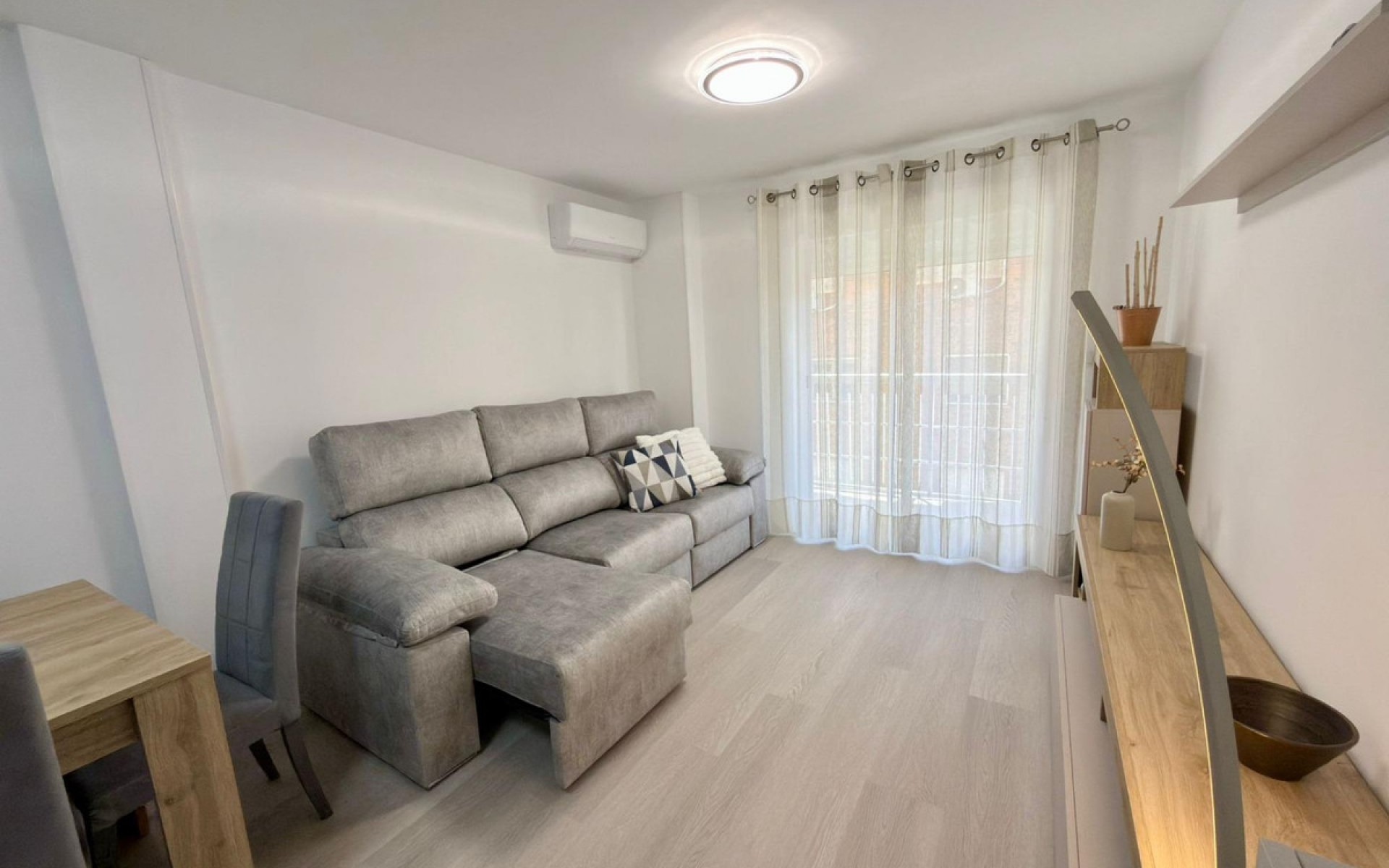 Resale - Apartment - Alicante - Alicante Centro