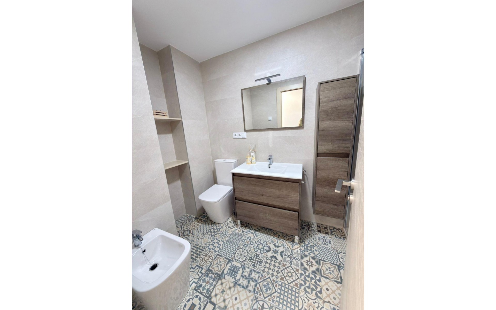 Resale - Apartment - Alicante - Alicante Centro