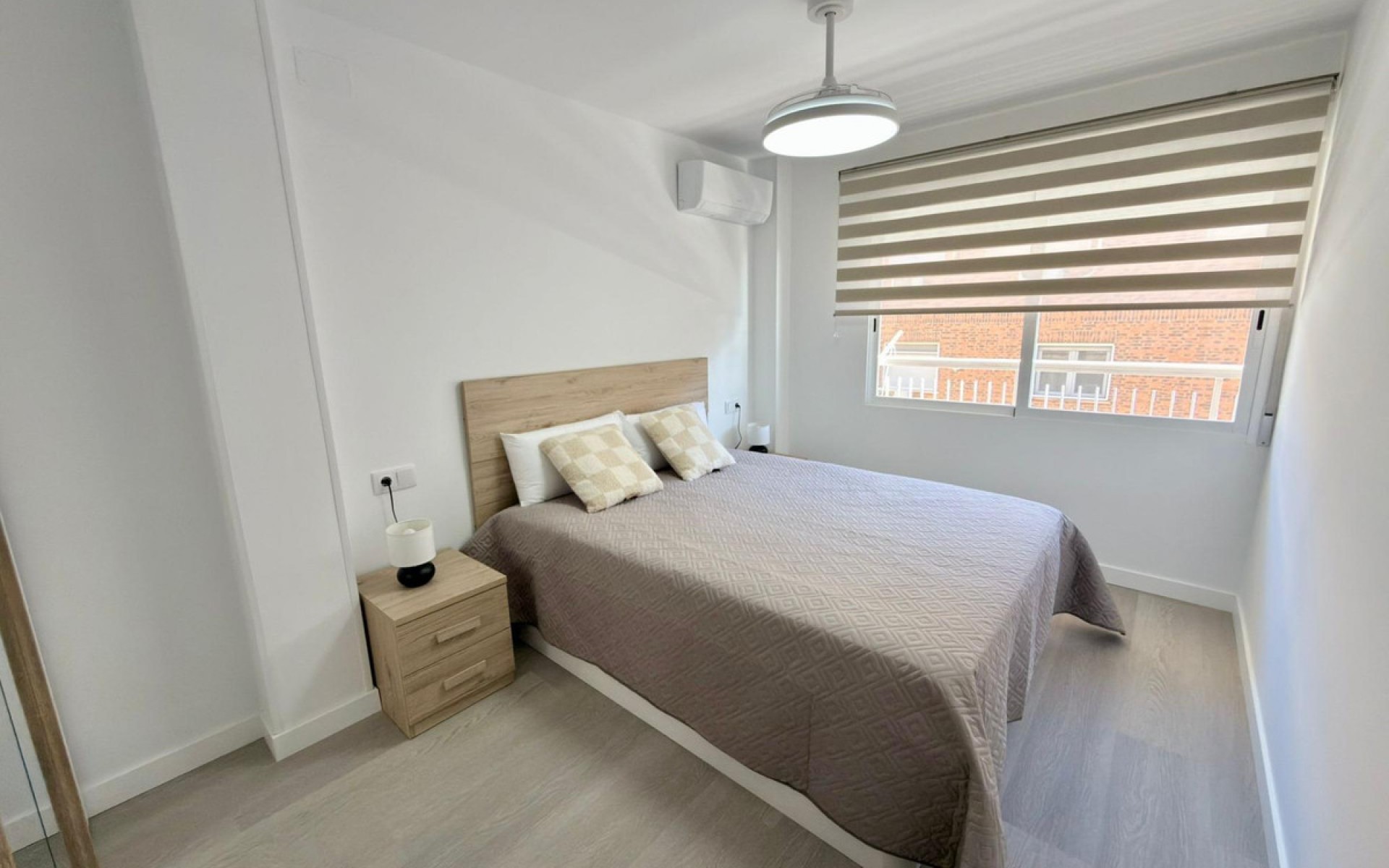 Resale - Apartment - Alicante - Alicante Centro