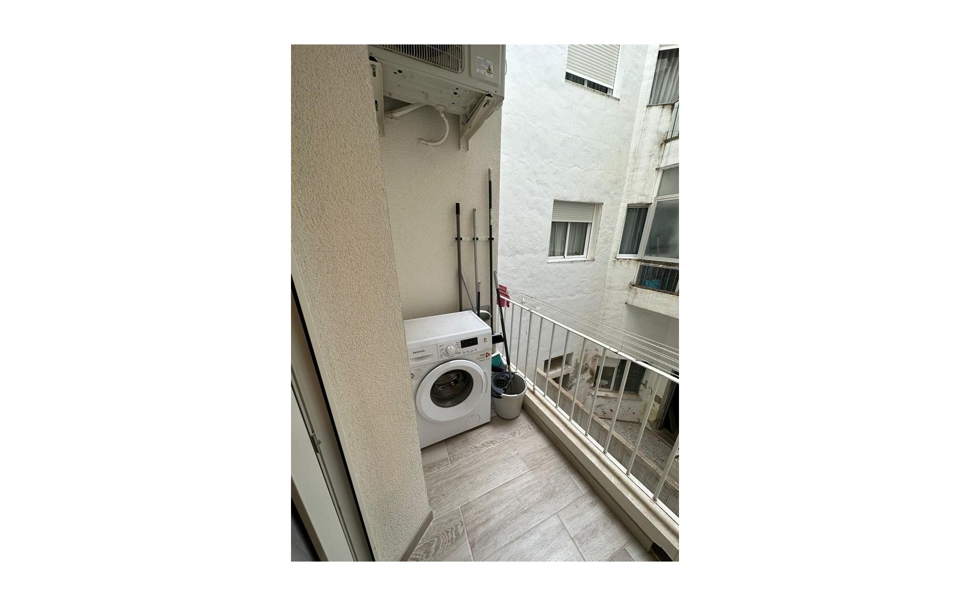 Resale - Apartment - Alicante - Alicante Centro