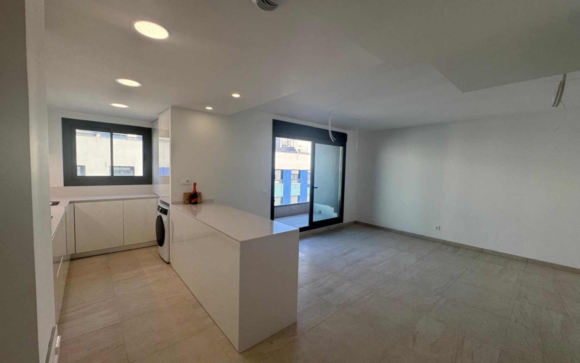 Resale - Apartment - Alicante - Alicante Centro