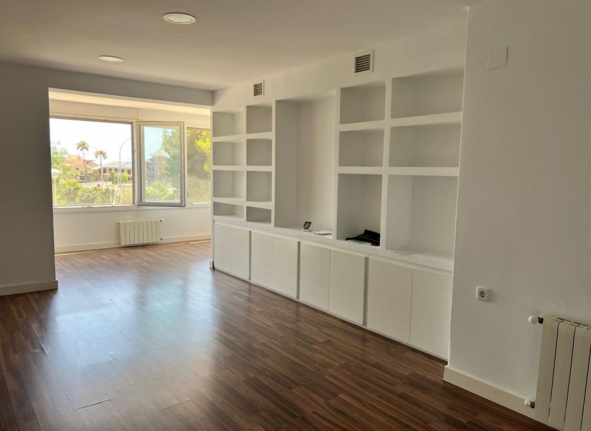 Resale - Apartment - Alicante - Alicante Centro