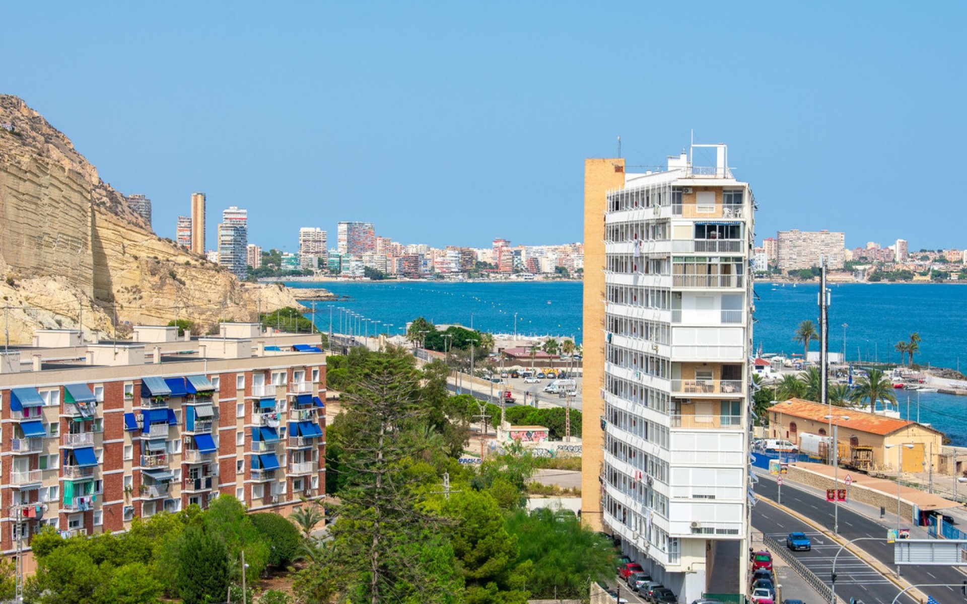 Resale - Apartment - Alicante - Alicante Centro
