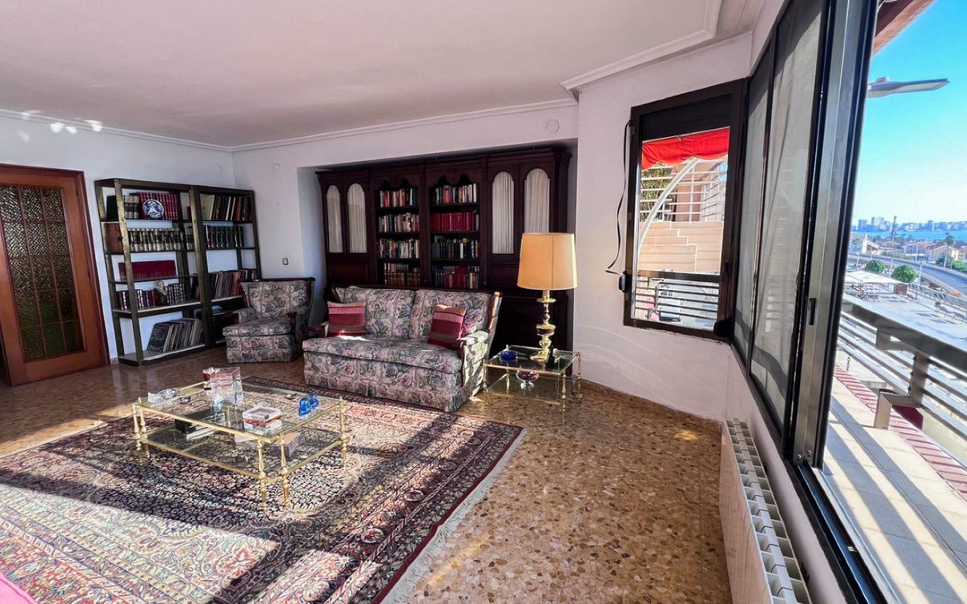 Resale - Apartment - Alicante - Alicante Centro