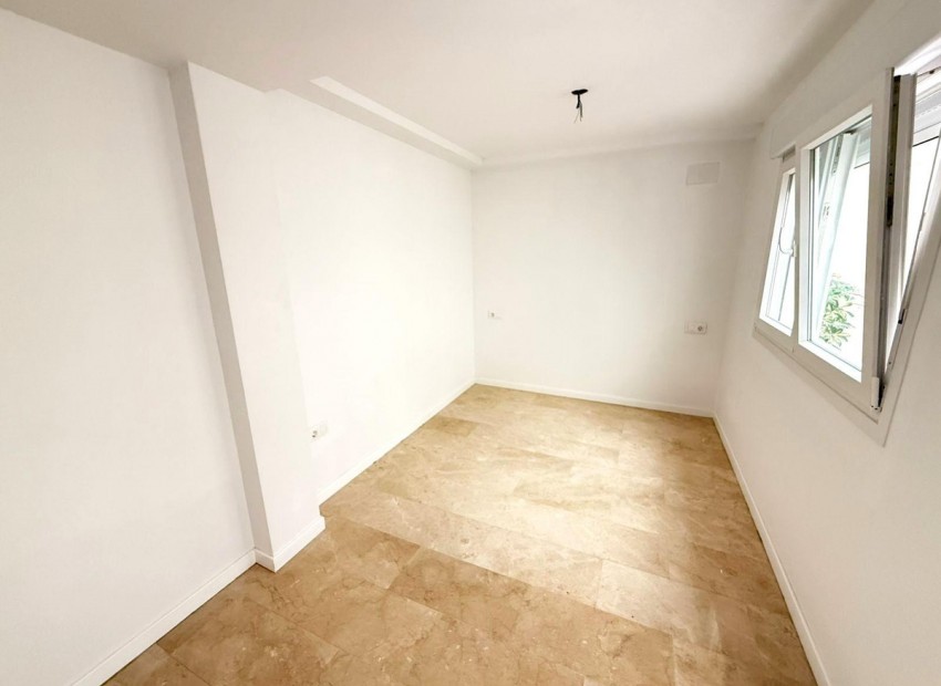 Resale - Apartment - Alicante - Alicante Centro