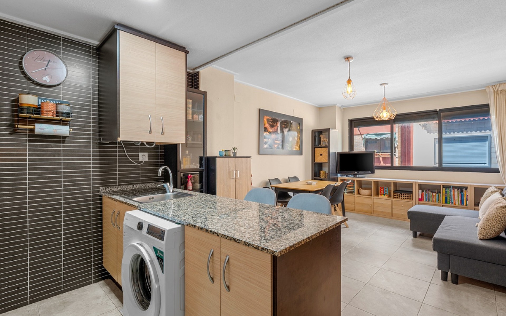 Resale - Apartment - Alicante - Alicante Centro