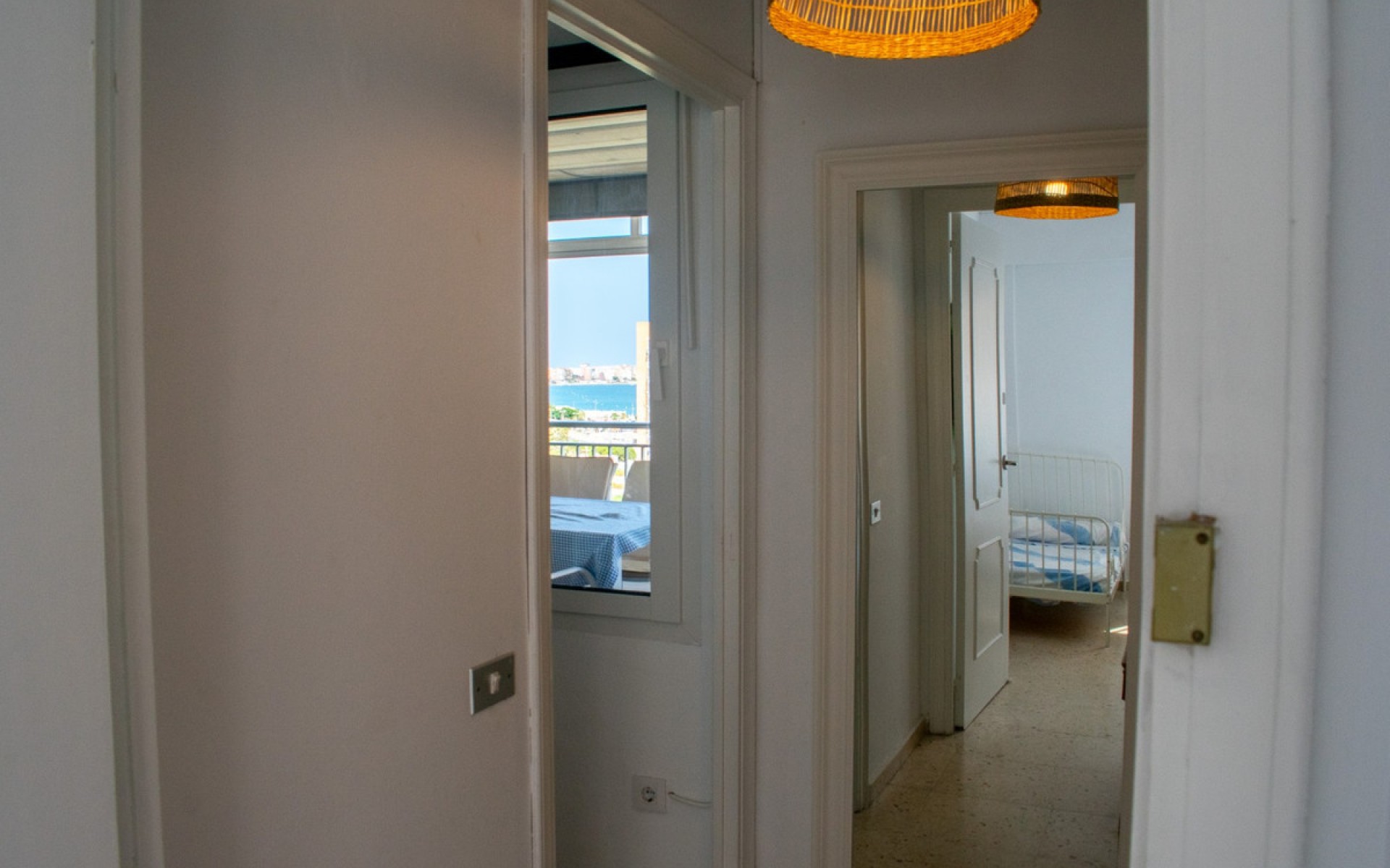 Resale - Apartment - Alicante - Alicante Centro