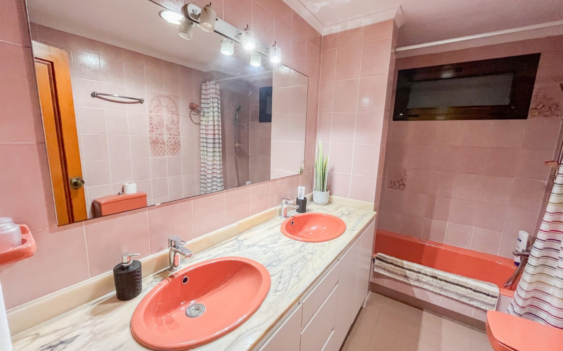 Resale - Apartment - Alicante - Alicante Centro