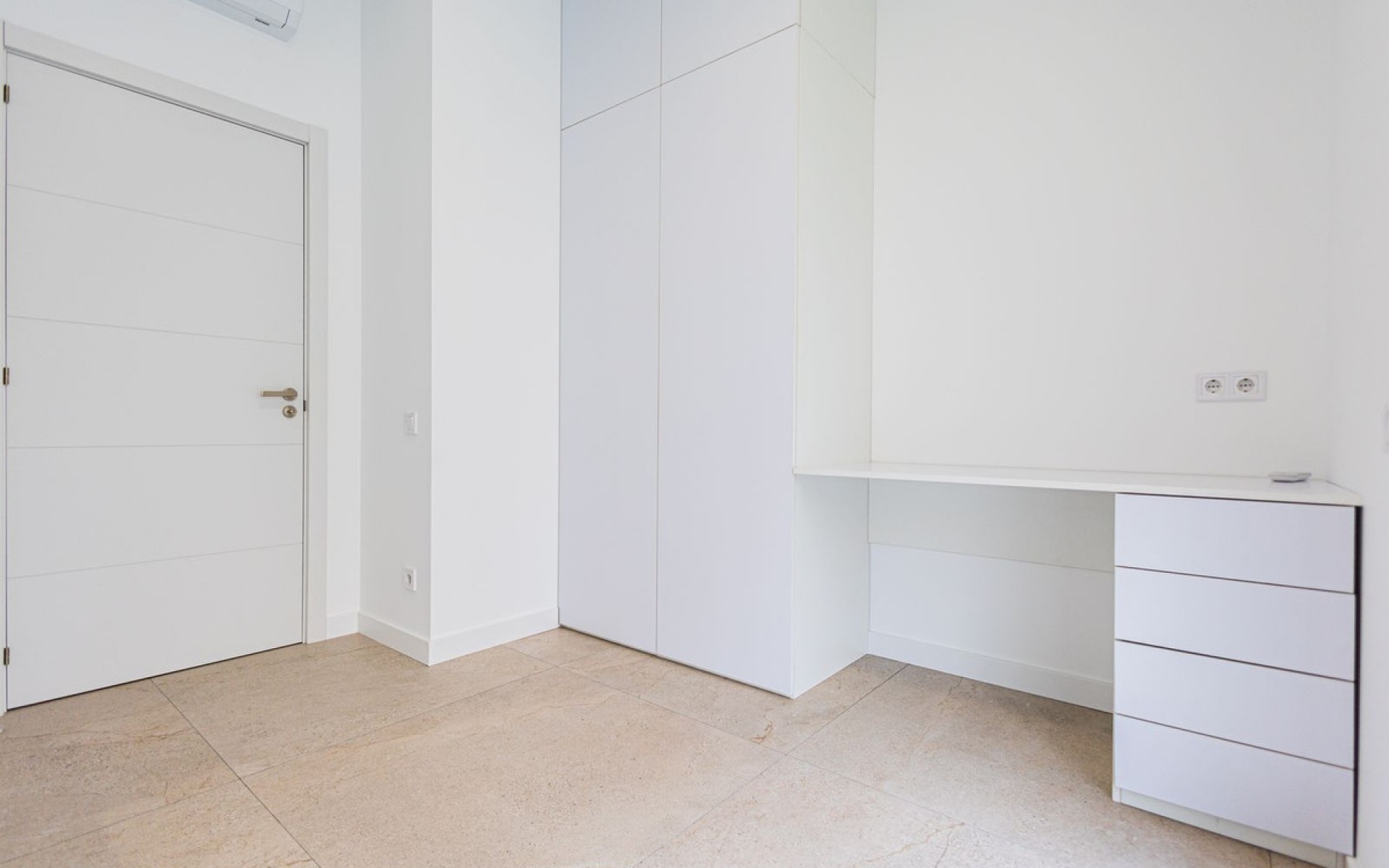 Resale - Apartment - Alicante - Alicante Centro