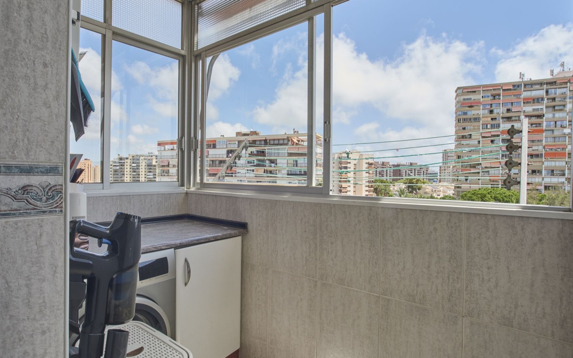 Resale - Apartment - Alicante - Alicante City Centro