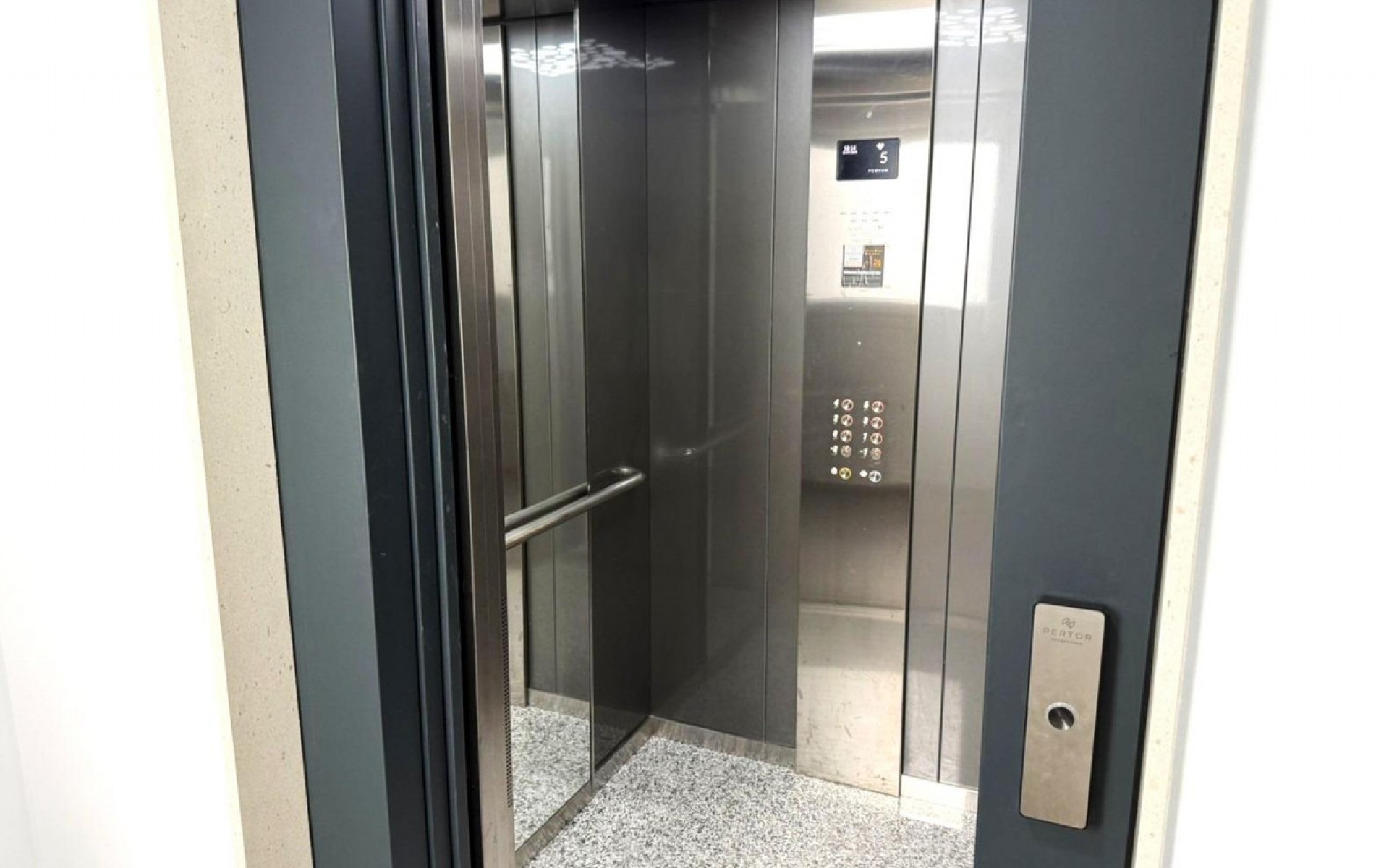 Resale - Apartment - Alicante - Parque de las Naciones