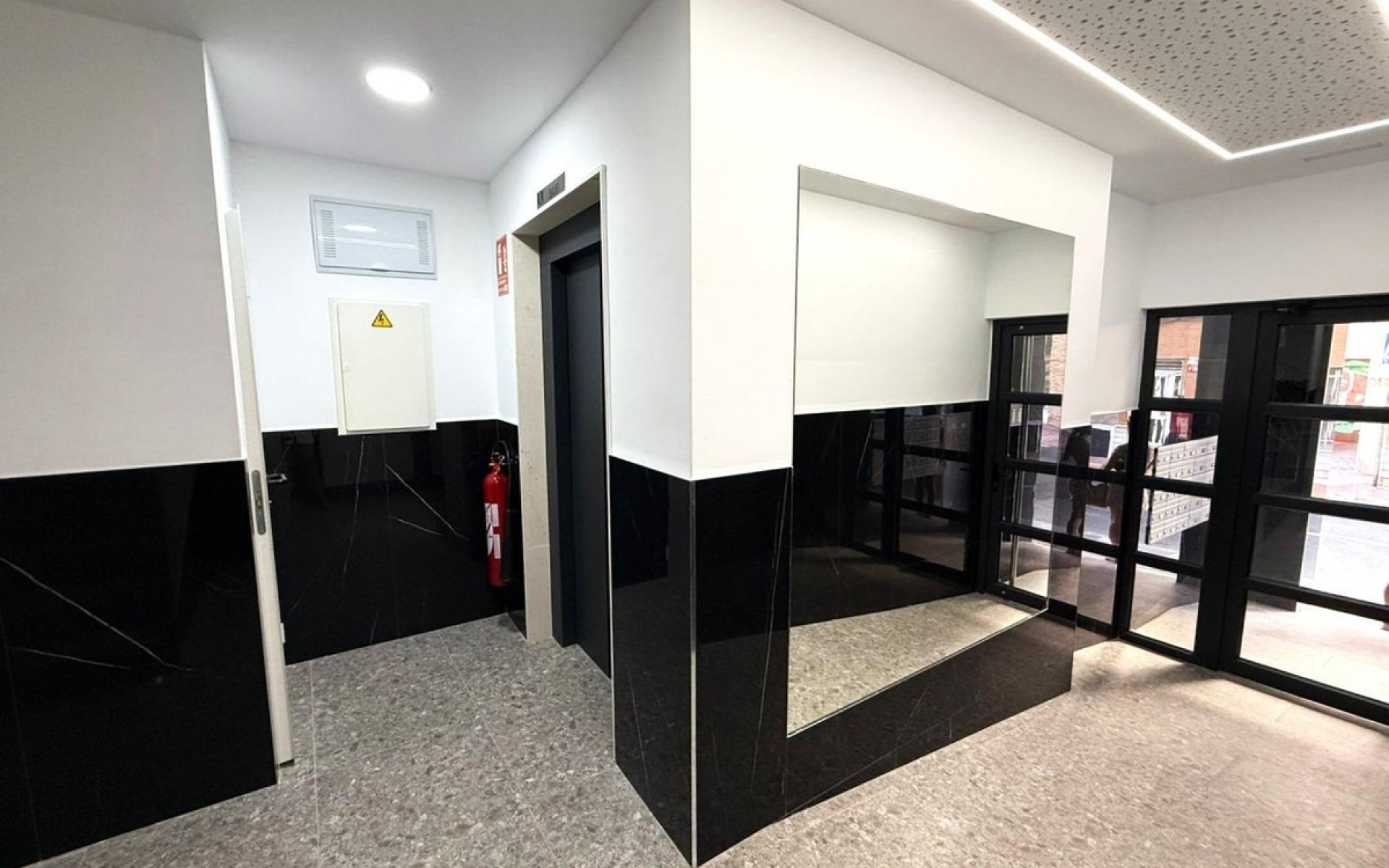 Resale - Apartment - Alicante - Parque de las Naciones