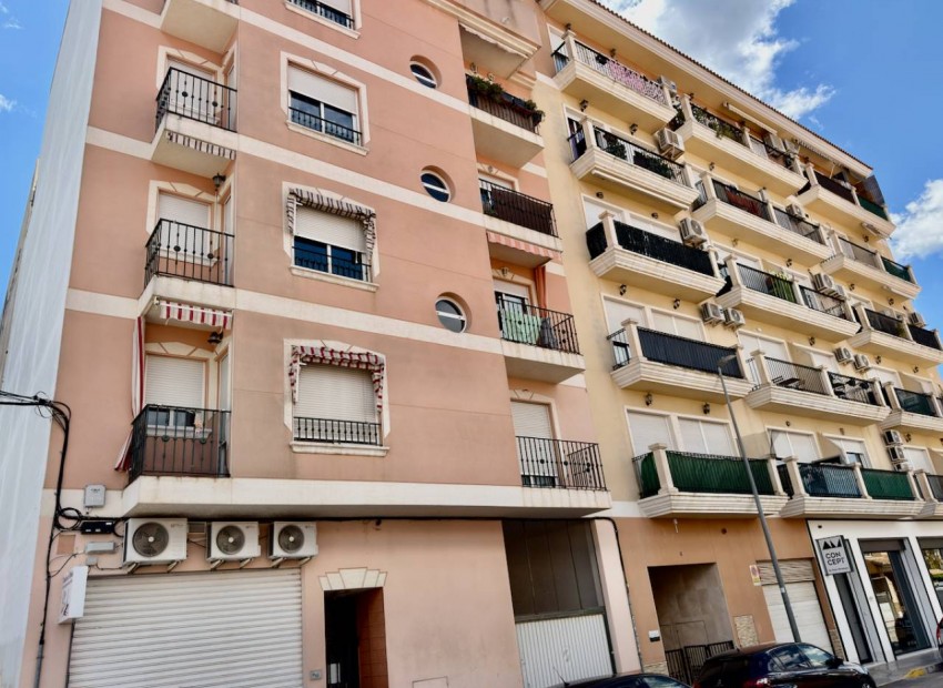 Resale - Apartment - Almoradí