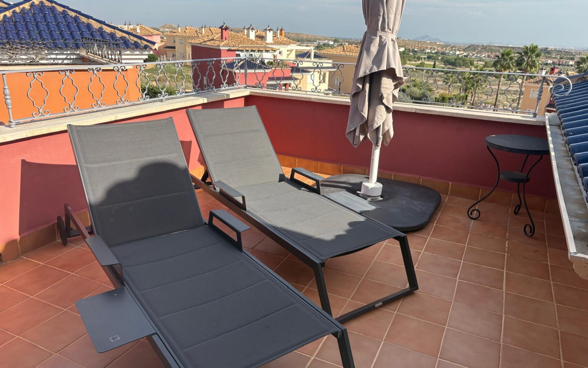 Resale - Apartment - Altaona Golf