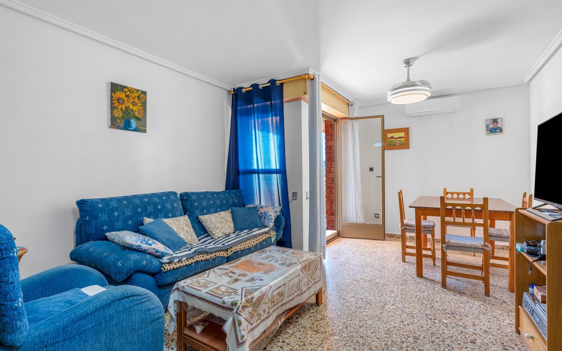 Resale - Apartment - Arenales Del Sol - Segunda linea playa