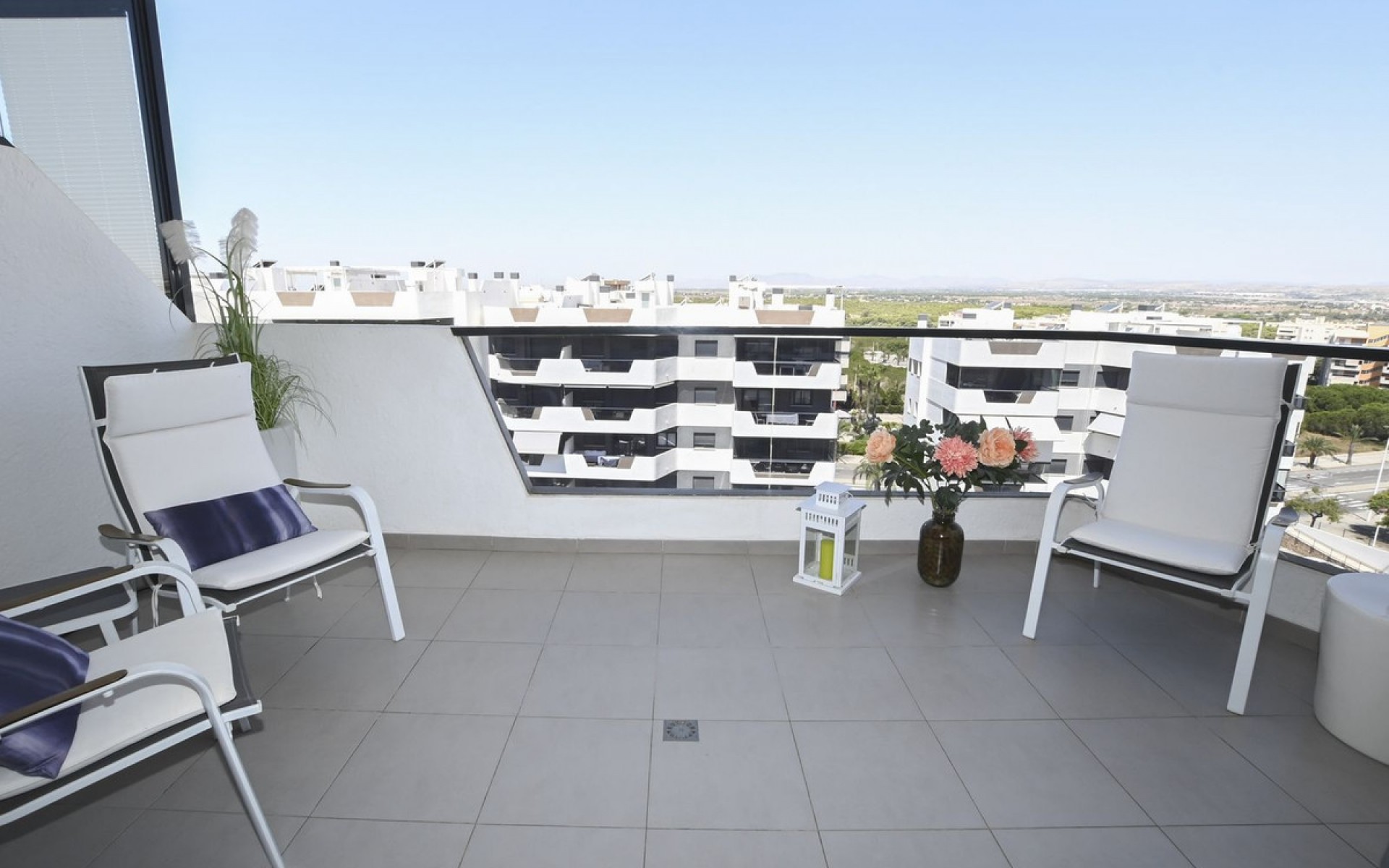Resale - Apartment - Arenales Del Sol