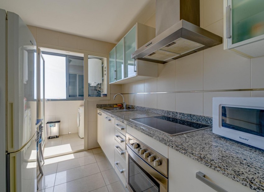 Resale - Apartment - Benidorm - Benidorm Centro