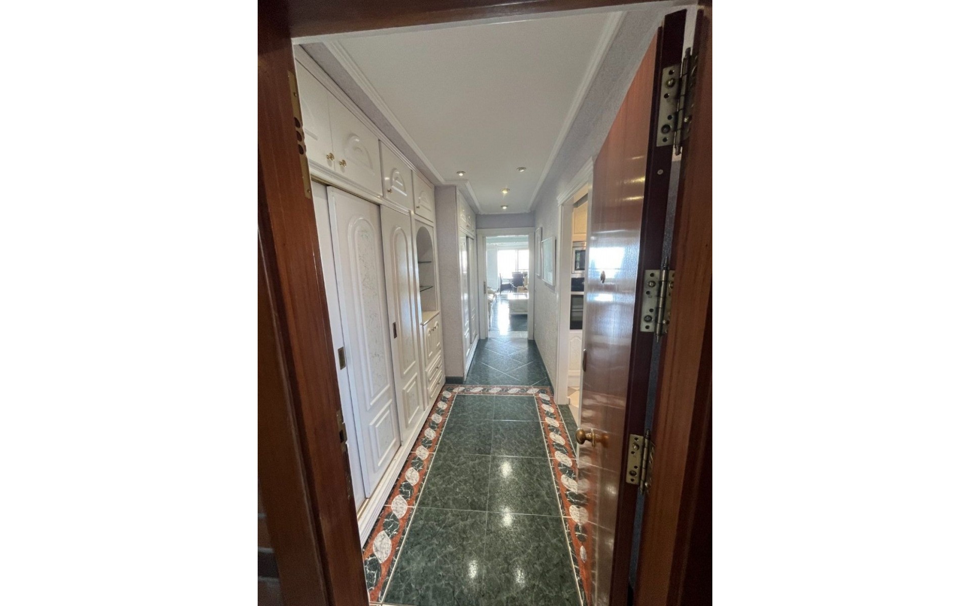 Resale - Apartment - Benidorm - Benidorm Centro