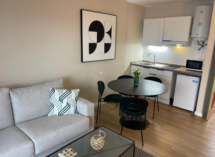 Resale - Apartment - Benidorm - Benidorm Centro