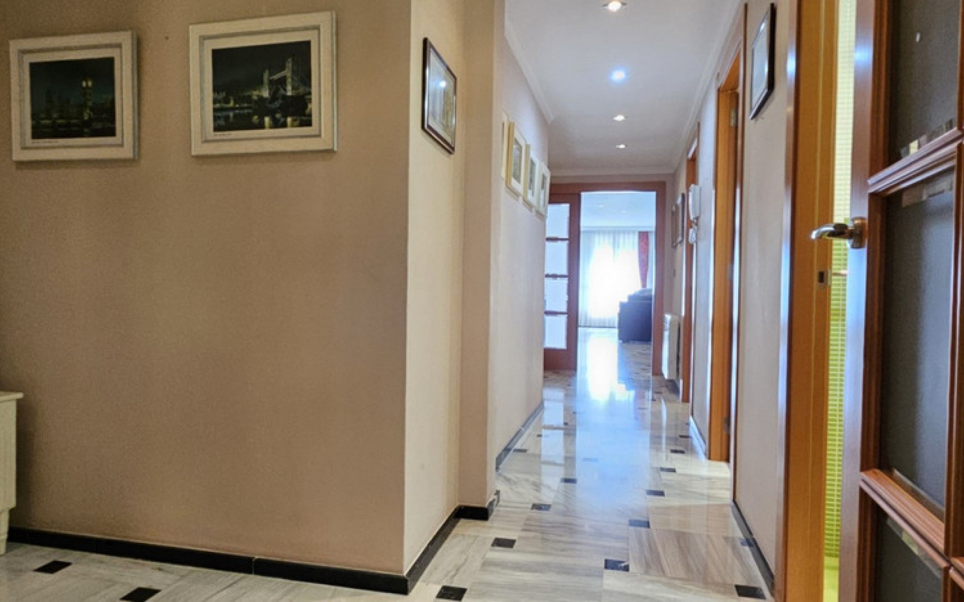 Resale - Apartment - Benidorm - Benidorm Centro