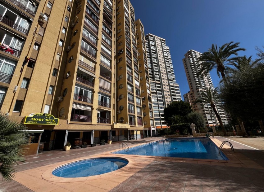 Resale - Apartment - Benidorm - Benidorm Centro