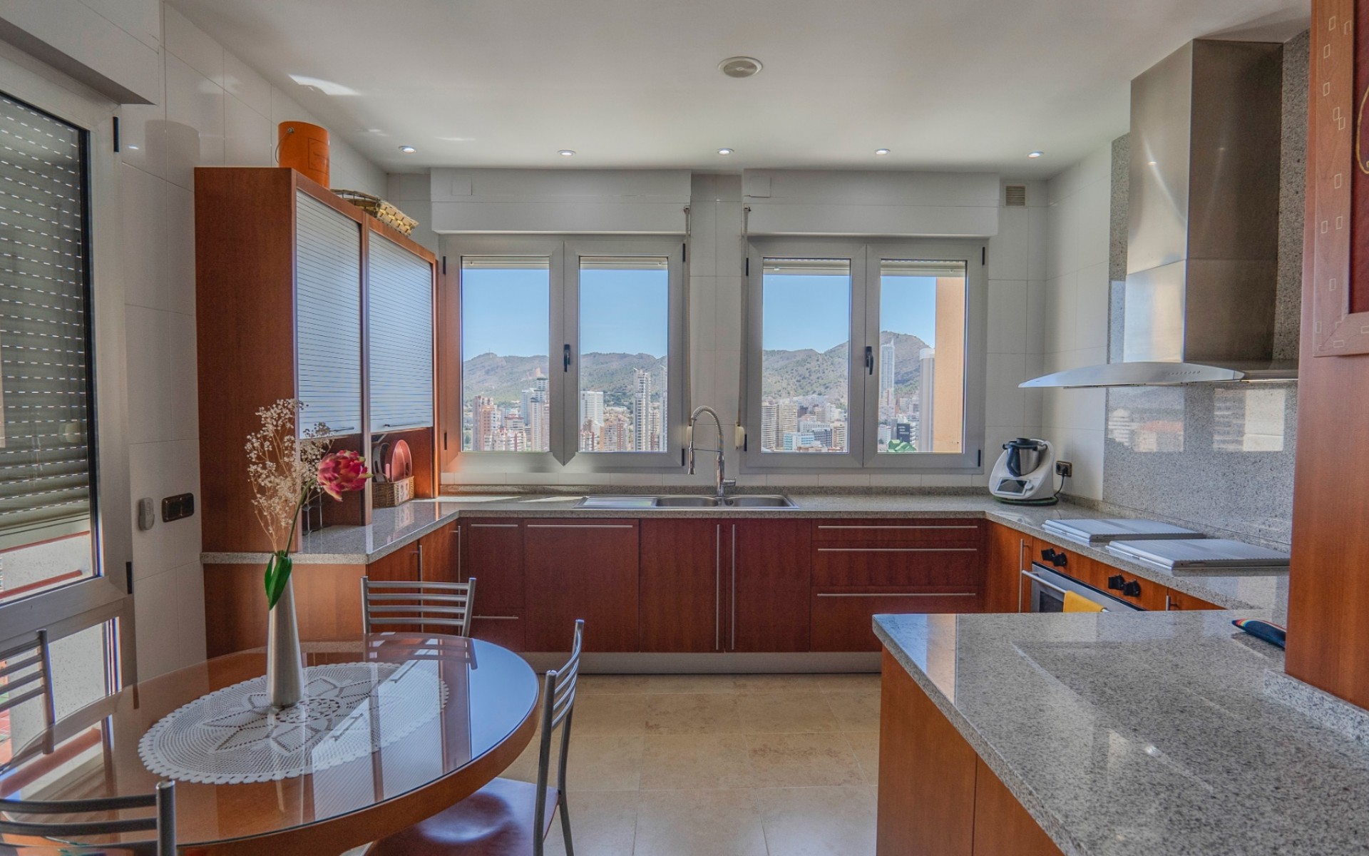 Resale - Apartment - Benidorm