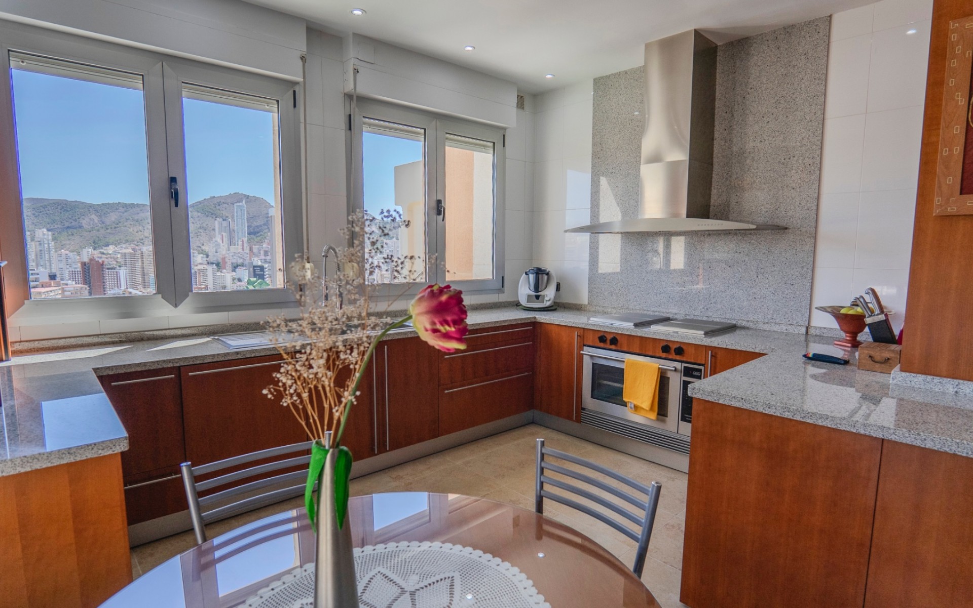 Resale - Apartment - Benidorm