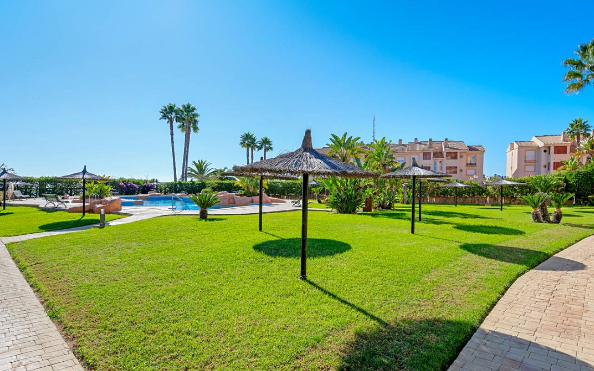 Resale - Apartment - Cabo Roig