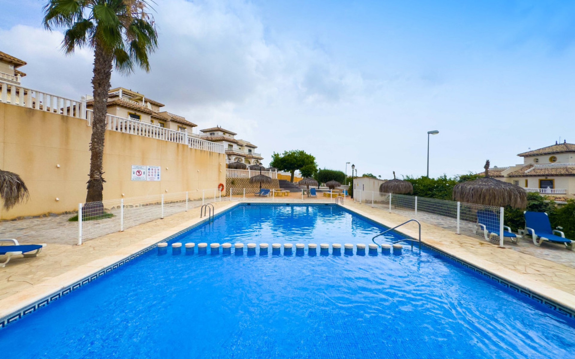 Resale - Apartment - Cabo Roig