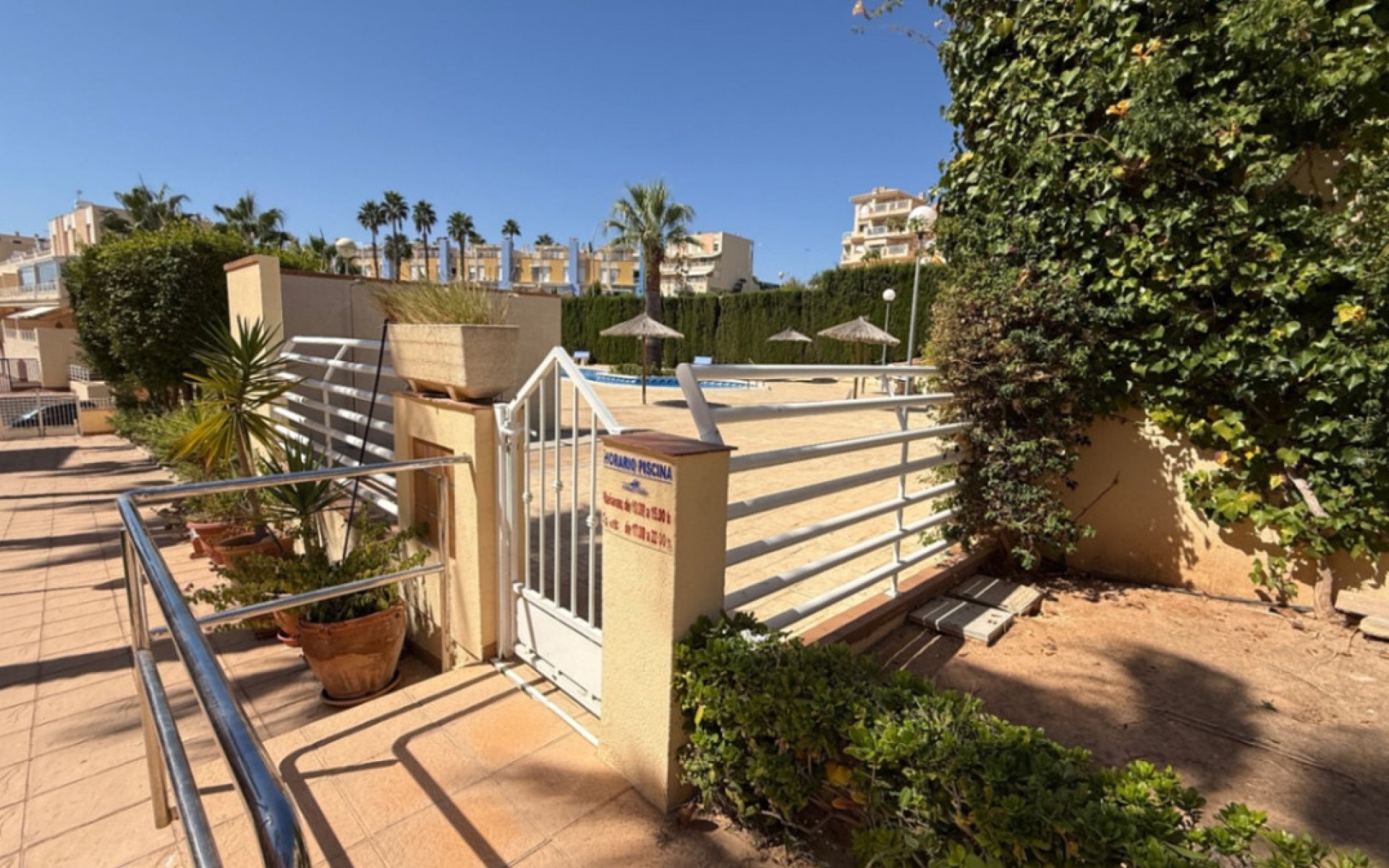 Resale - Apartment - Cabo Roig