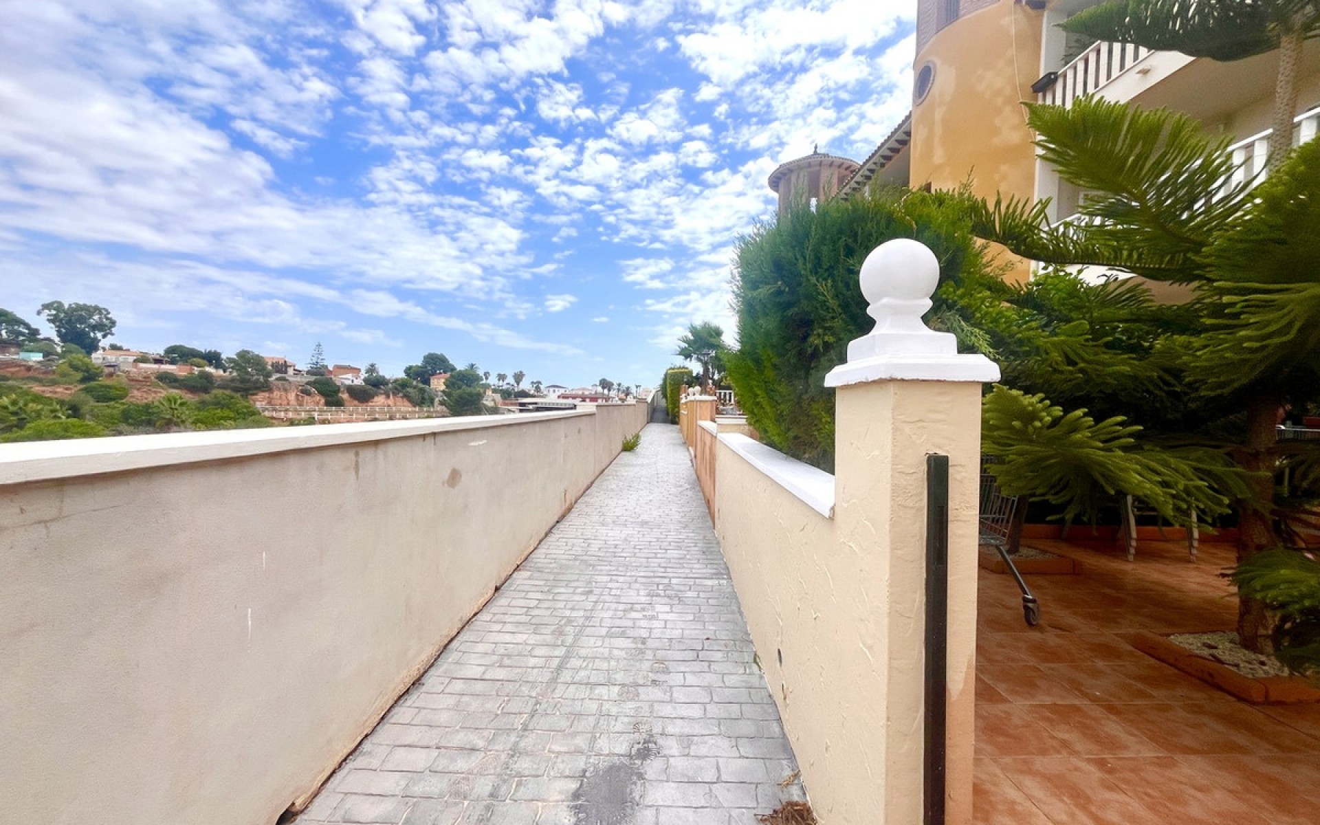Resale - Apartment - Cabo Roig