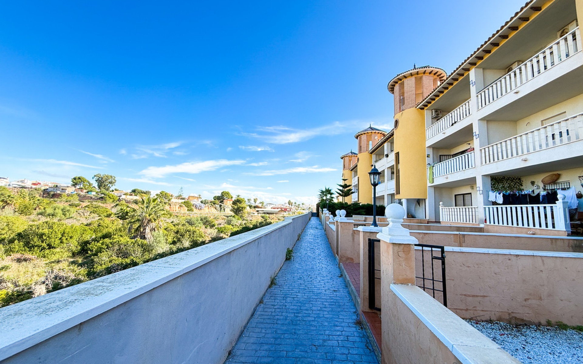 Resale - Apartment - Cabo Roig