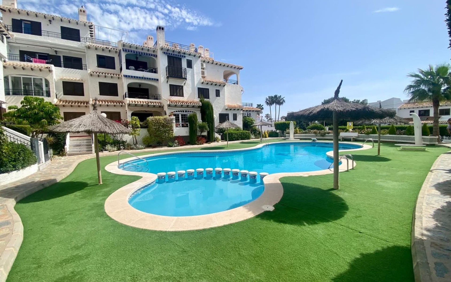Resale - Apartment - Cabo Roig