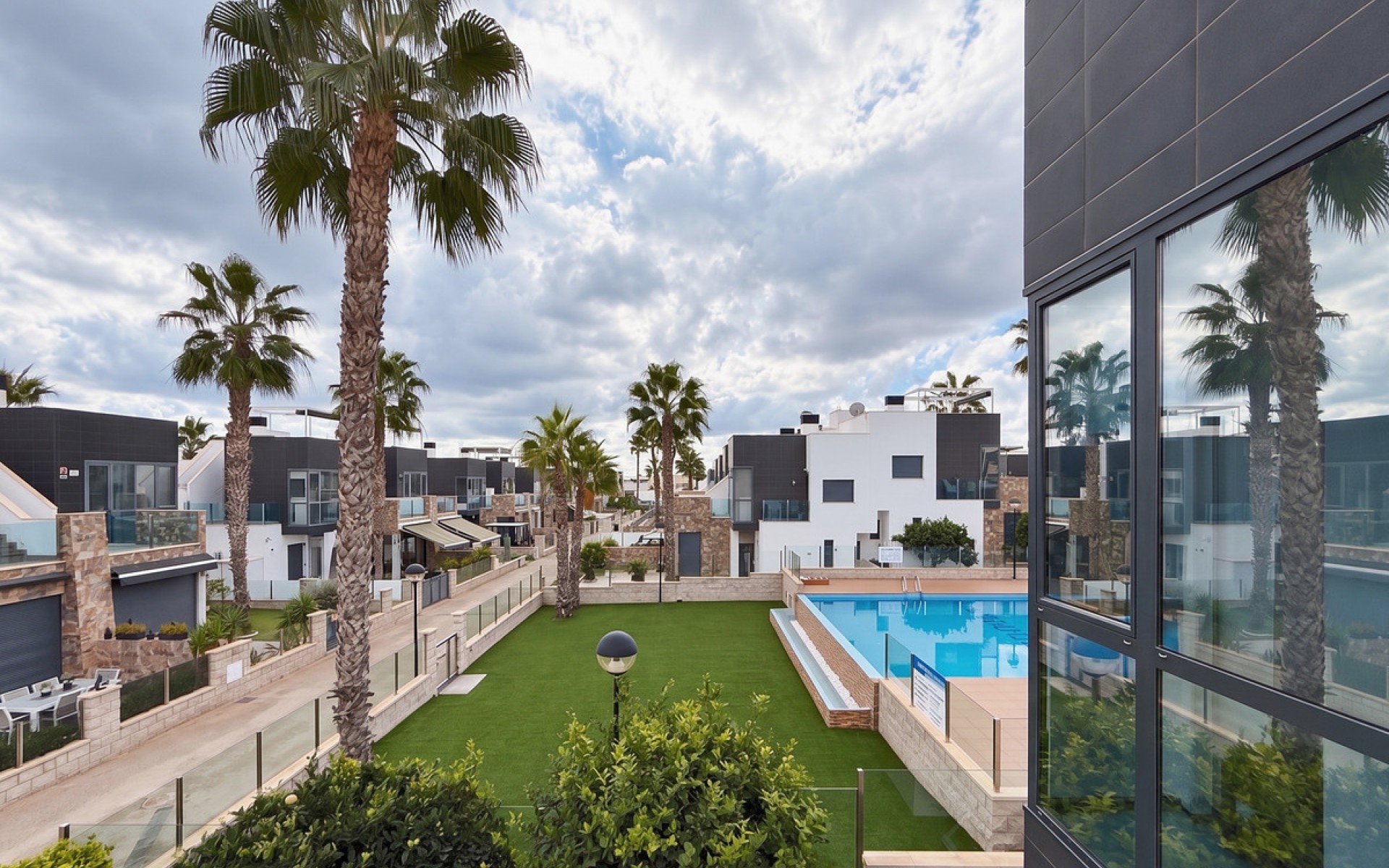 Resale - Apartment - Cabo Roig