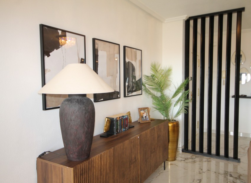 Resale - Apartment - Campoamor