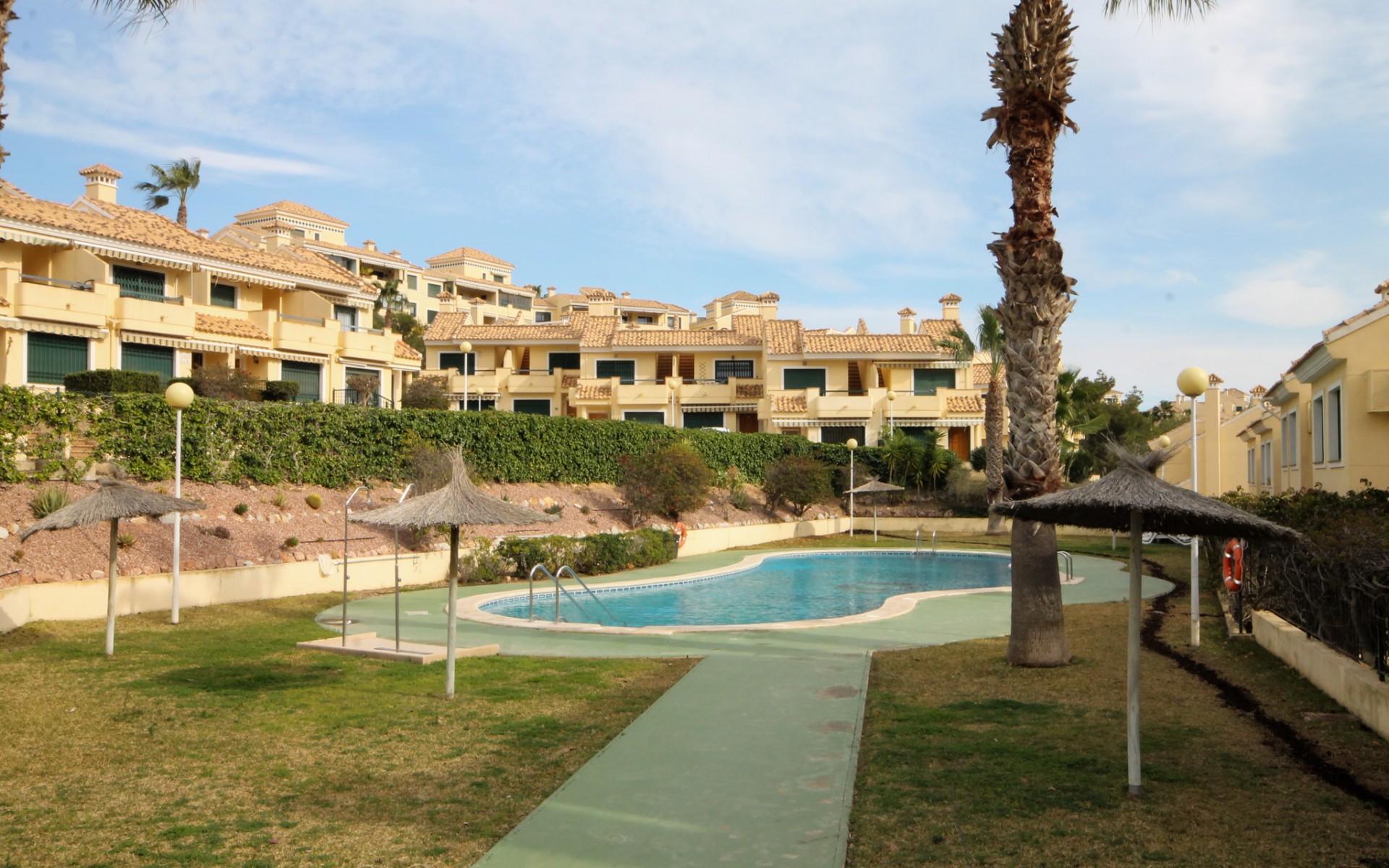 Resale - Apartment - Campoamor