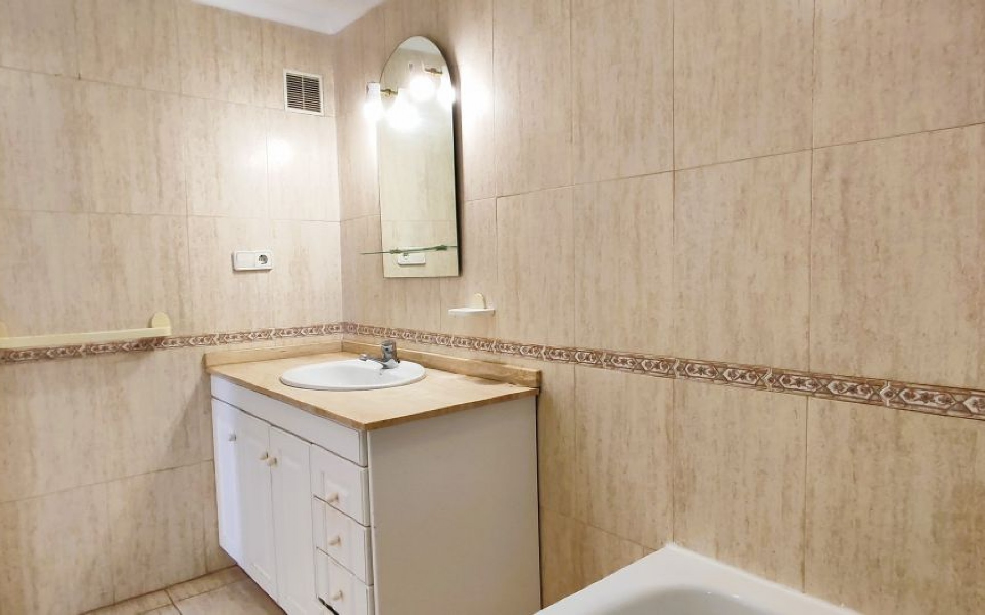 Resale - Apartment - Campoamor