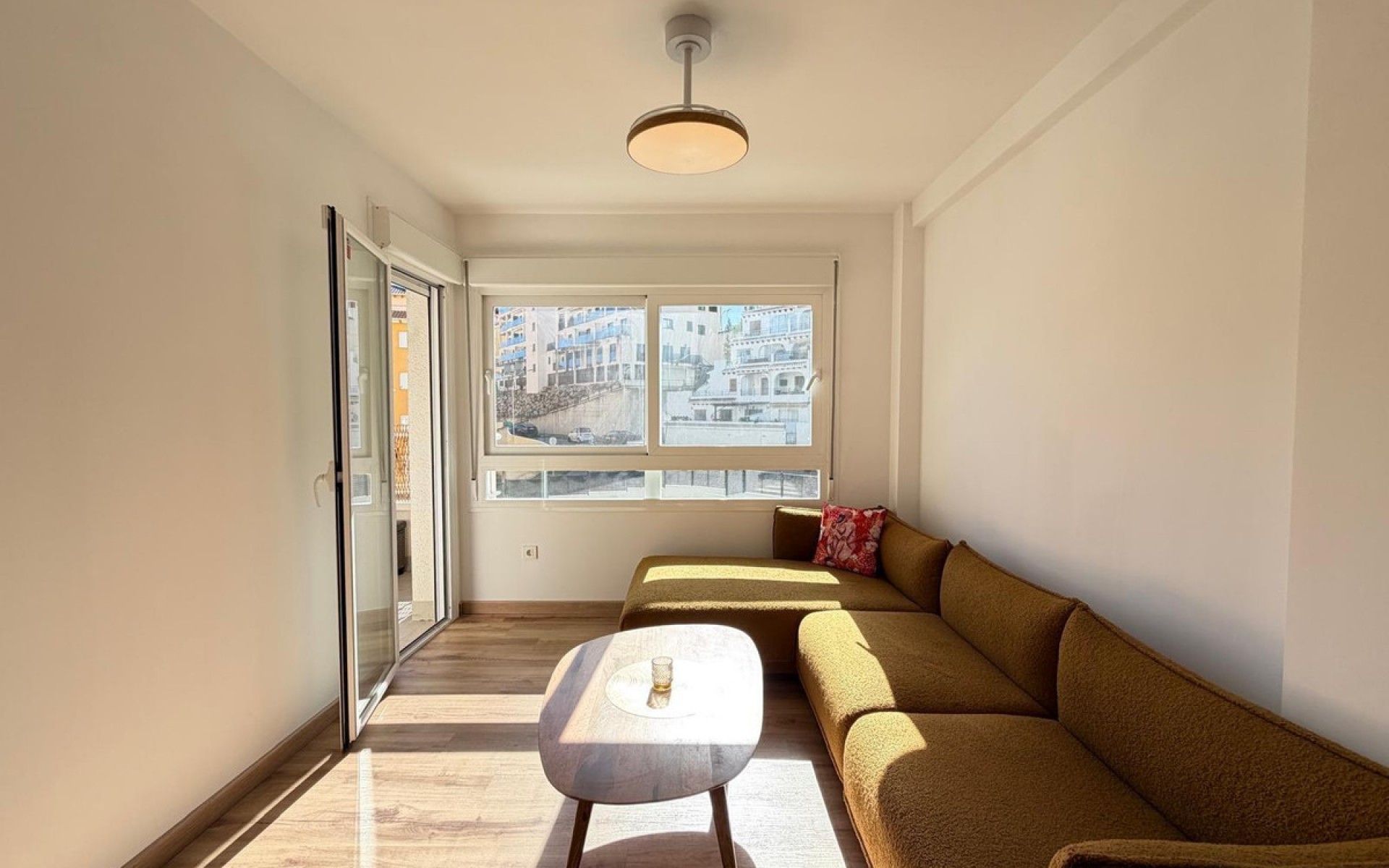 Resale - Apartment - Campoamor