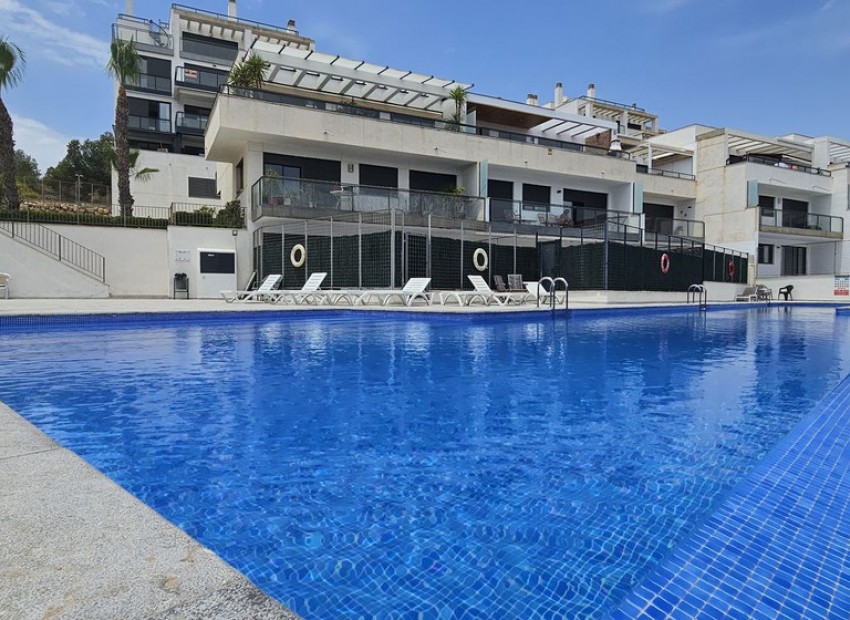 Resale - Apartment - Campoamor