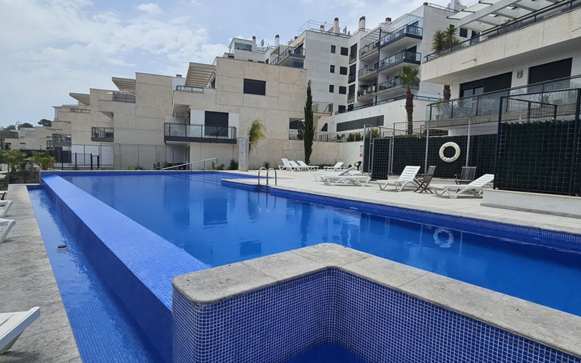 Resale - Apartment - Campoamor