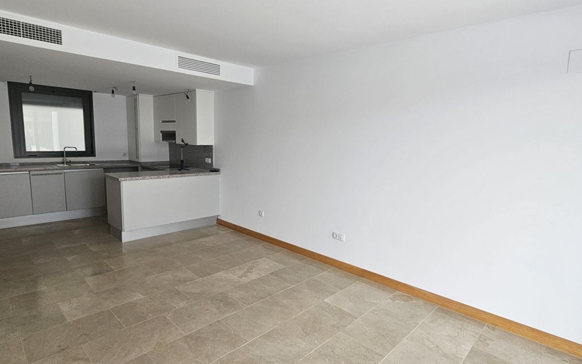 Resale - Apartment - Campoamor